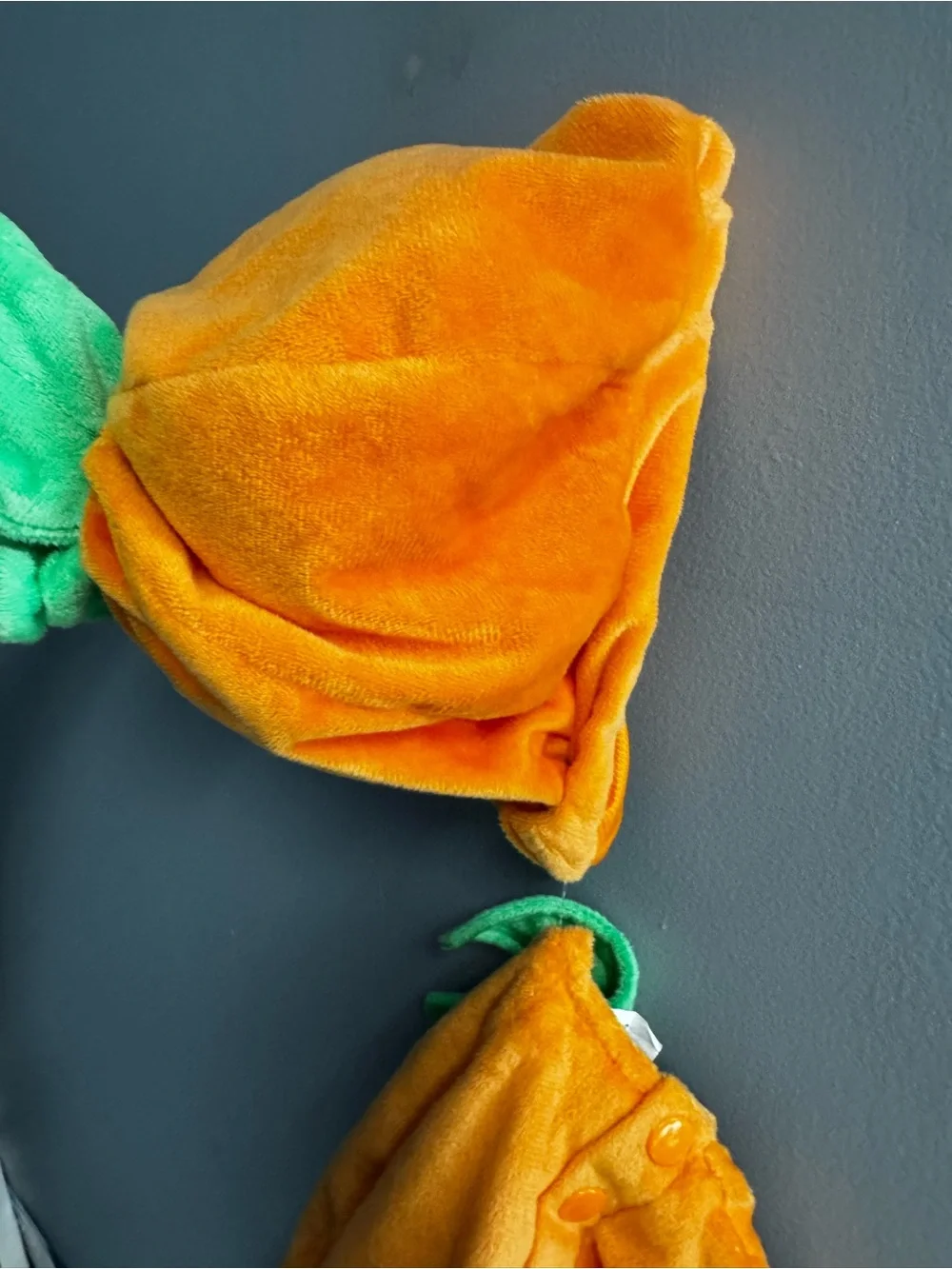 Hyde & EEK! accents soft pumpkin